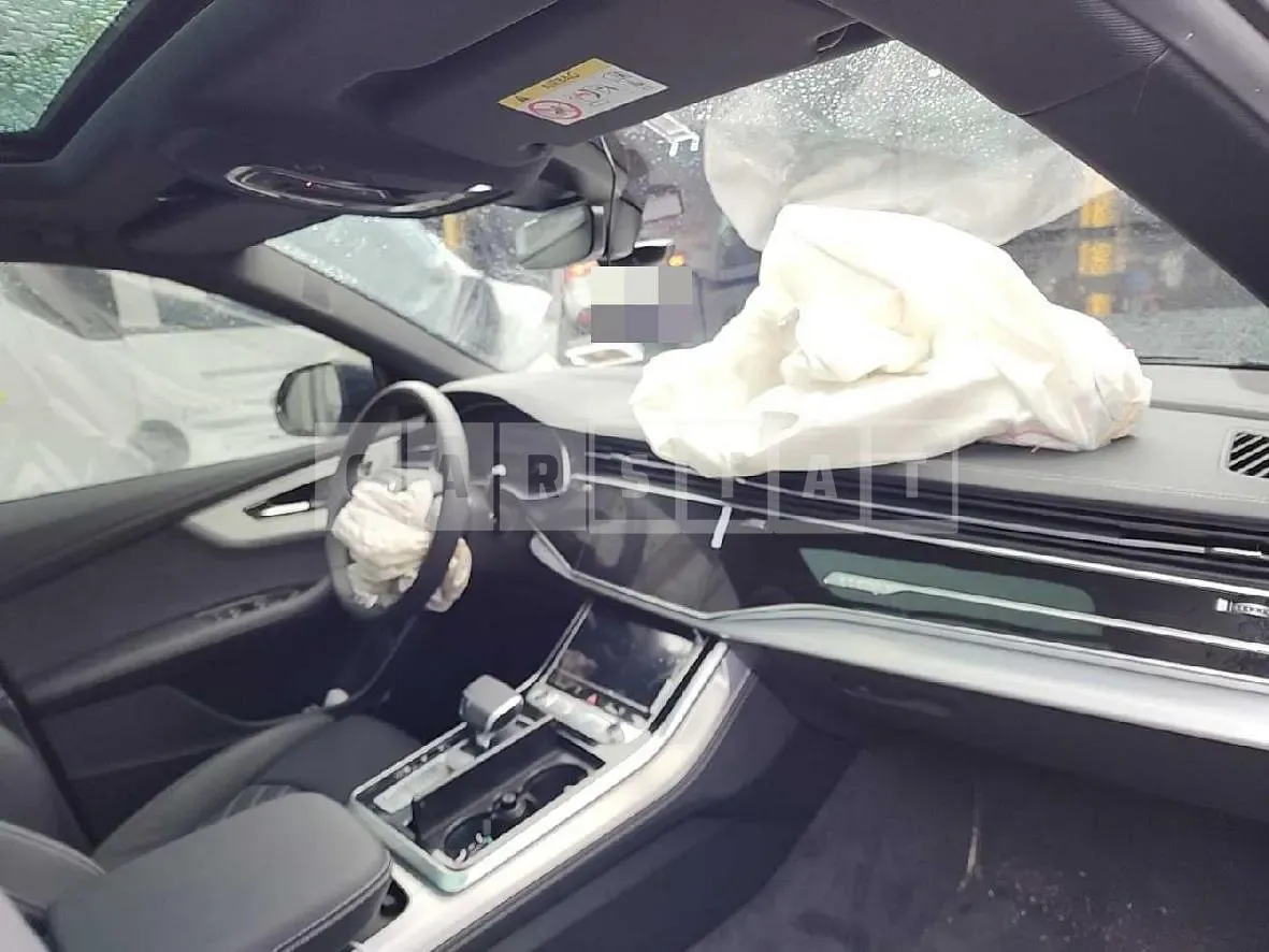 Photo 2 of 57: 2023 Audi Q8 55 TFSI quattro — Korean insurance auction