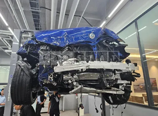 Photo 2 of 50: 2022 BMW X4 M Competition, VIN WBS21EC01N9N28561 — Korean insurance auction