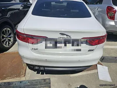 Photo 1 of 22: 2017 Jaguar XF 20d — Korean insurance auction