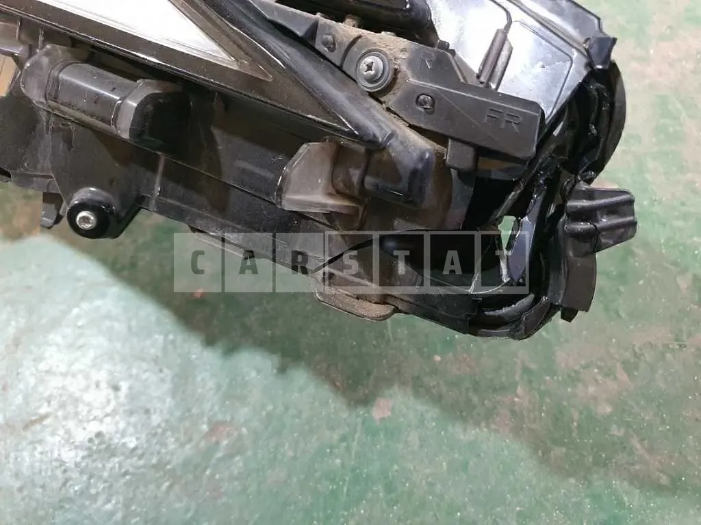 Photo 2 of 3: 2019 Lexus (parts) ES300h Headlamp — Korean insurance auction