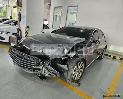 Photo 1 of 14: 2018 Mercedes-Benz E220d 4Matic — Korean insurance auction