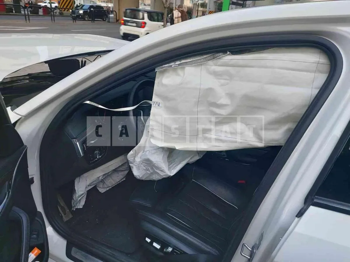Photo 2 of 20: 2017 BMW 530i — Korean insurance auction