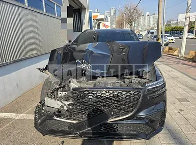 Photo 1 of 23: 2024 Genesis GV70 — Korean insurance auction
