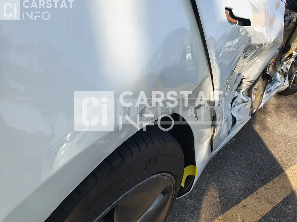 Photo 2 of 20: 2020 Tesla Model 3 Long Range, VIN 5YJ3E1EBXLF750767 — Korean insurance auction
