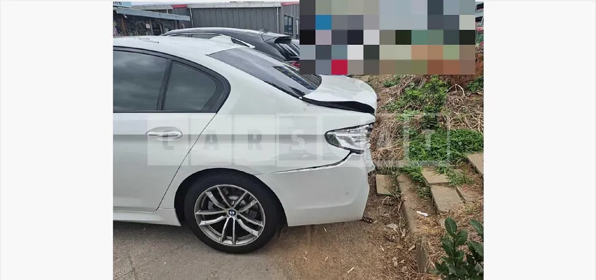 Photo 2 of 25: 2017 BMW 520d xDrive — Korean insurance auction