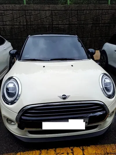 Photo 1 of 50: 2019 MINI Cooper — Korean insurance auction