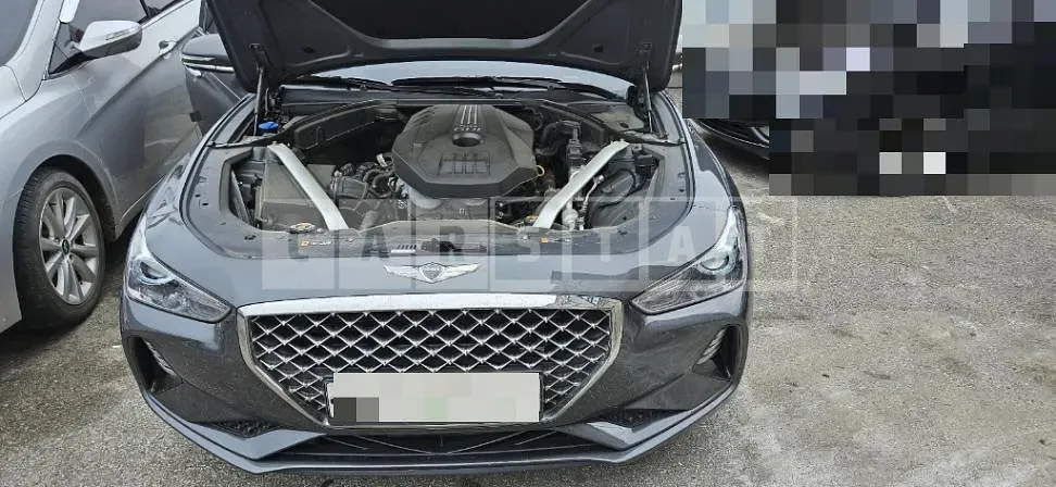 Photo 2 of 12: 2019 Genesis G70 2.0T — Korean insurance auction