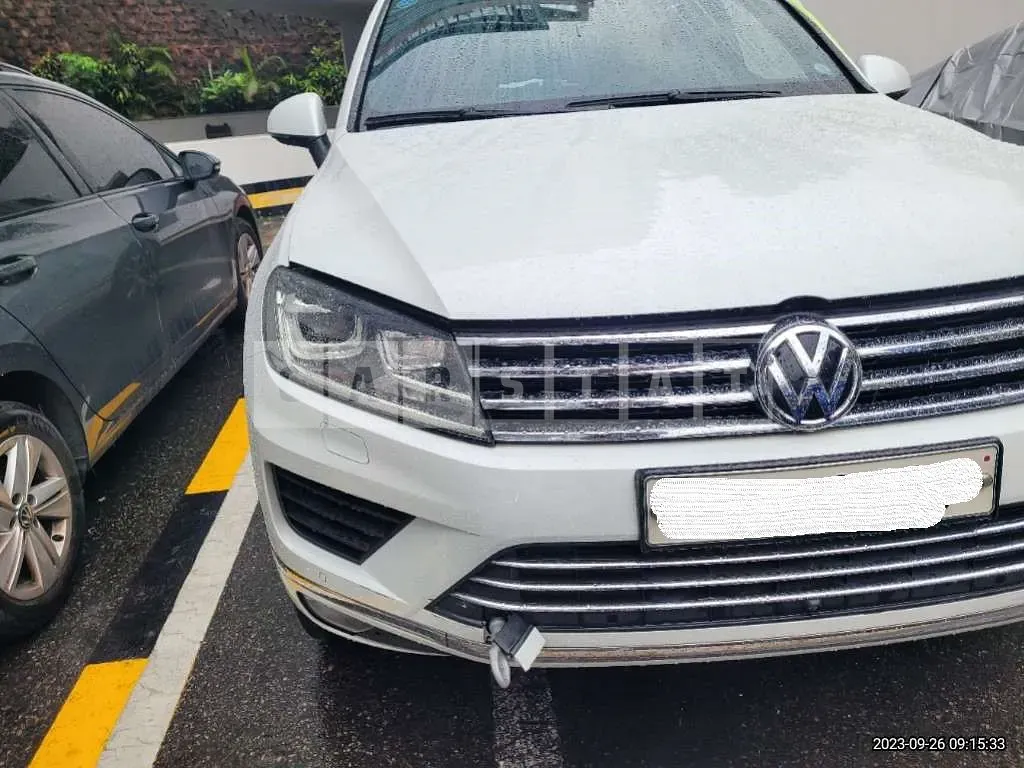 Photo 2 of 9: 2016 Volkswagen Tuareg VS.0 TDI BMT, VIN WVGZZZ7PZGD012110 — Korean insurance auction
