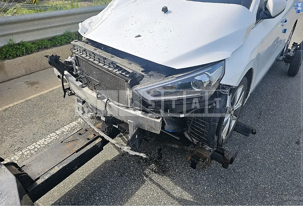 Photo 2 of 17: 2019 Hyundai Modern Ionic — Korean insurance auction