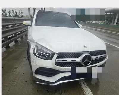 Photo 1 of 40: 2022 Mercedes-Benz GLC300 4Matic — Korean insurance auction