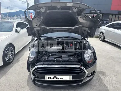 Photo 1 of 15: 2018 MINI Cooper Clubman, VIN WMWLN5109J2G10754 — Korean insurance auction