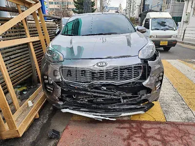 Photo 1 of 10: 2018 Kia Sportage, VIN KNAPR813BJK492347 — Korean insurance auction