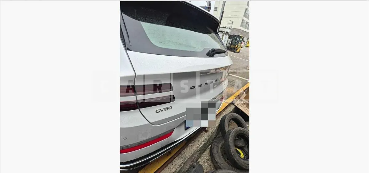 Photo 2 of 31: 2025 Genesis GV80 2.5T — Korean insurance auction