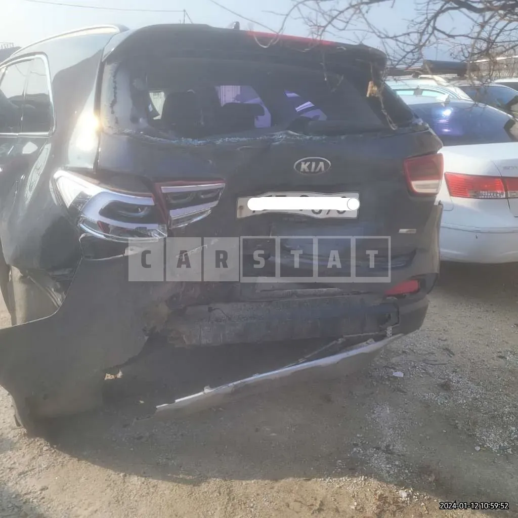 Photo 2 of 10: 2015 Kia Sorento, VIN KNAPS81ABFA046927 — Korean insurance auction