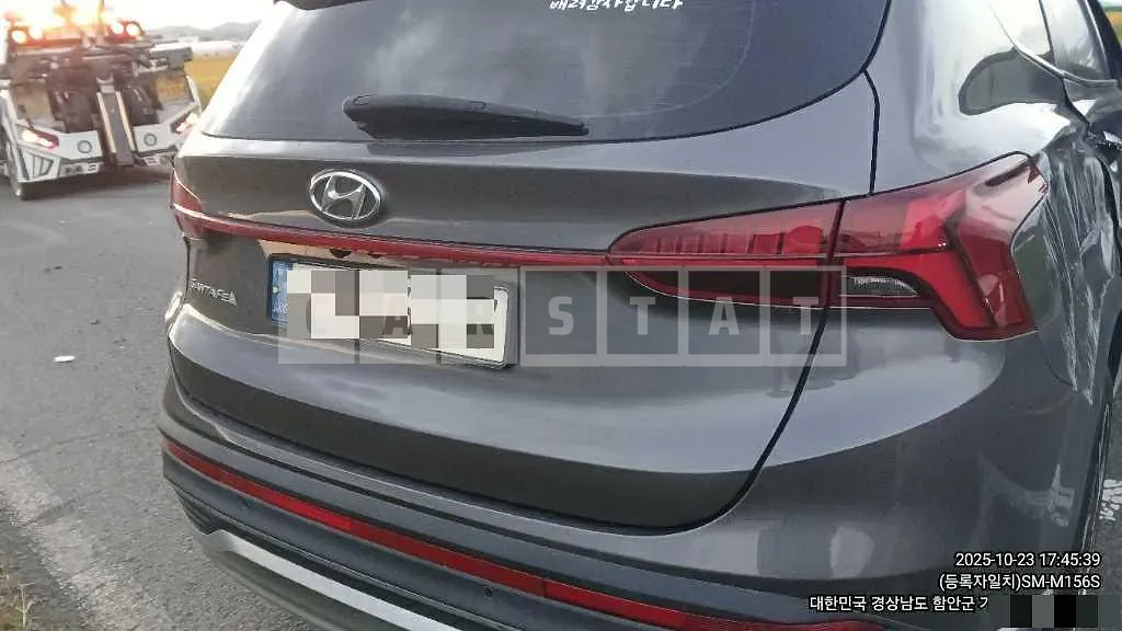 Photo 2 of 8: 2021 Hyundai Santa Fe TM — Korean insurance auction
