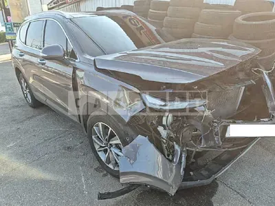 Photo 1 of 19: 2019 Hyundai Santa Fe — Korean insurance auction