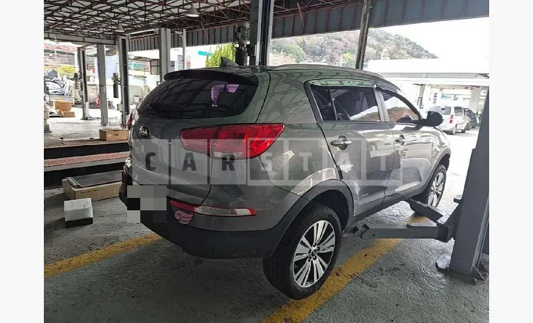 Photo 2 of 9: 2014 Kia Sportage R — Korean insurance auction