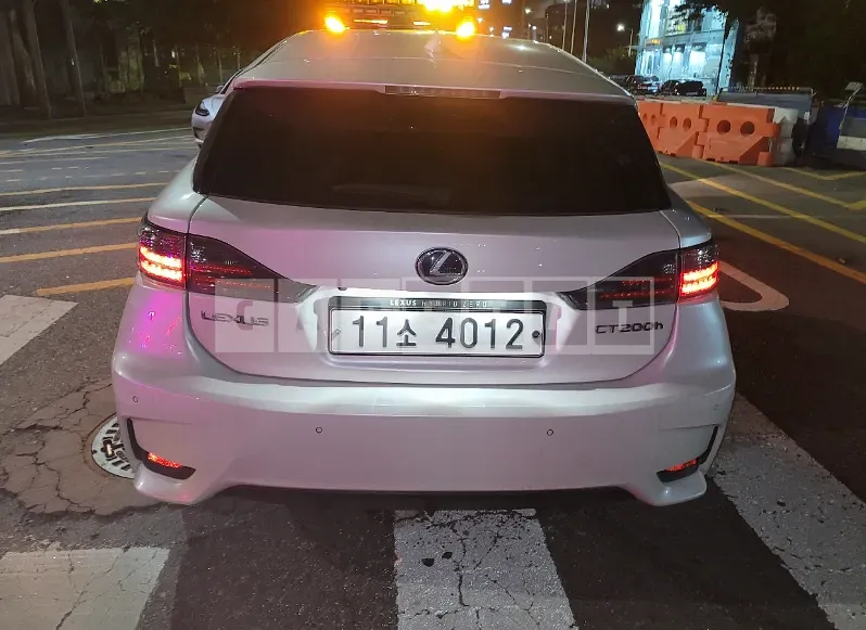 Photo 2 of 12: 2015 Lexus CT200h, VIN JTHKD5BH3F2222685 — Korean insurance auction