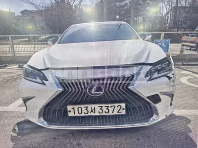 2021 Lexus ES300h