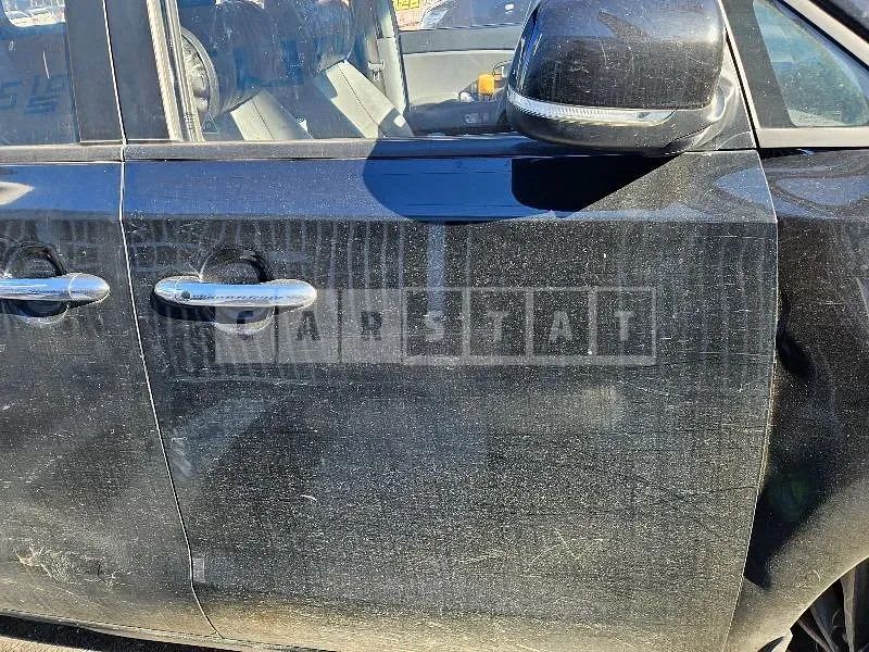 Photo 2 of 18: 2015 Kia Carnivals — Korean insurance auction