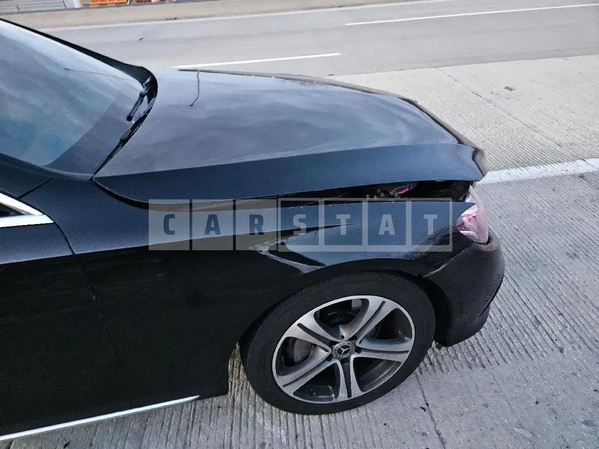 Photo 2 of 34: 2019 Mercedes-Benz E300 — Korean insurance auction