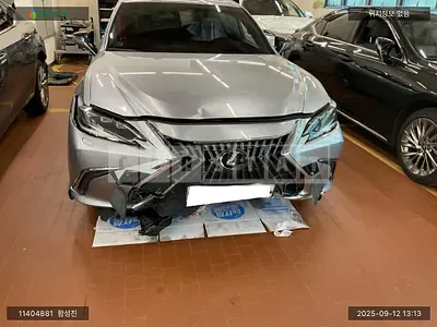Photo 1 of 48: 2023 Lexus ES300h, VIN JTHBA1C12P2019047 — Korean insurance auction
