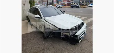 Photo 1 of 17: 2024 Mercedes-Benz E 300 4Matic — Korean insurance auction