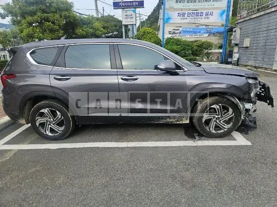 Photo 2 of 40: 2021 Hyundai Santa Fe — Korean insurance auction
