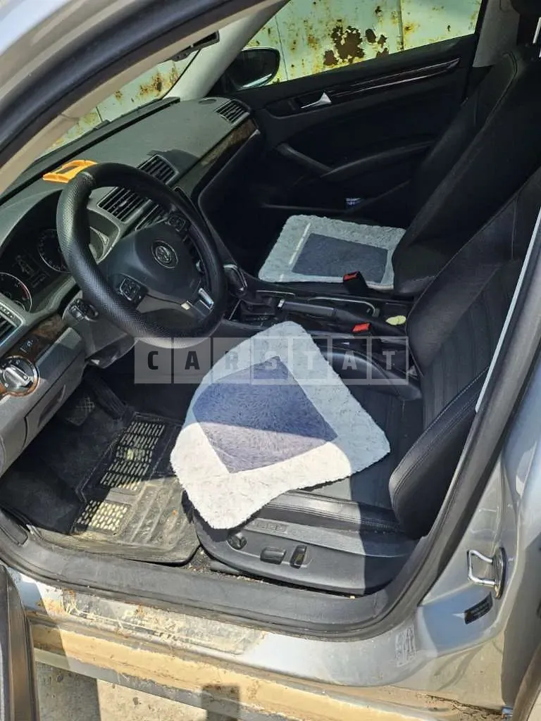 Photo 2 of 5: 2015 Volkswagen Passat 2.0 TDI — Korean insurance auction