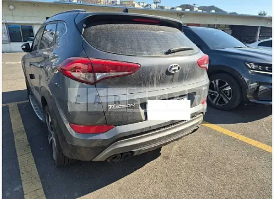Photo 2 of 23: 2018 Hyundai Tucson — Korean insurance auction