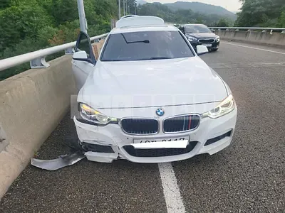 Photo 1 of 10: 2016 BMW 320d, VIN WBA8C5109GK640130 — Korean insurance auction