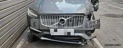 Photo 1 of 27: 2019 Volvo XC90D5 AWD, VIN YV1LF68TCK1497196 — Korean insurance auction