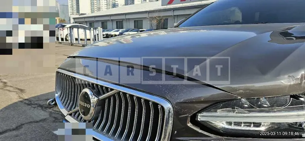 Photo 2 of 17: 2025 Volvo S90B5 — Korean insurance auction