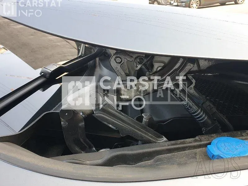 Photo 2 of 34: 2017 BMW 520d xDrive — Korean insurance auction