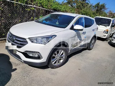 Photo 1 of 13: 2016 Hyundai Santa Fe DM 2.0, VIN KMHSU81UBGU659504 — Korean insurance auction