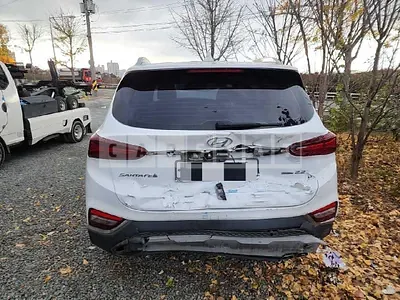 Photo 1 of 49: 2018 Hyundai Santa Fe TM 2.2 (4WD), VIN KMHS381CDKU015039 — Korean insurance auction