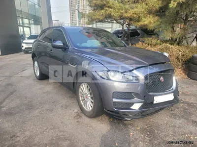 Photo 1 of 17: 2018 Jaguar F-Pace 20d, VIN SADCA2BN4JA274915 — Korean insurance auction