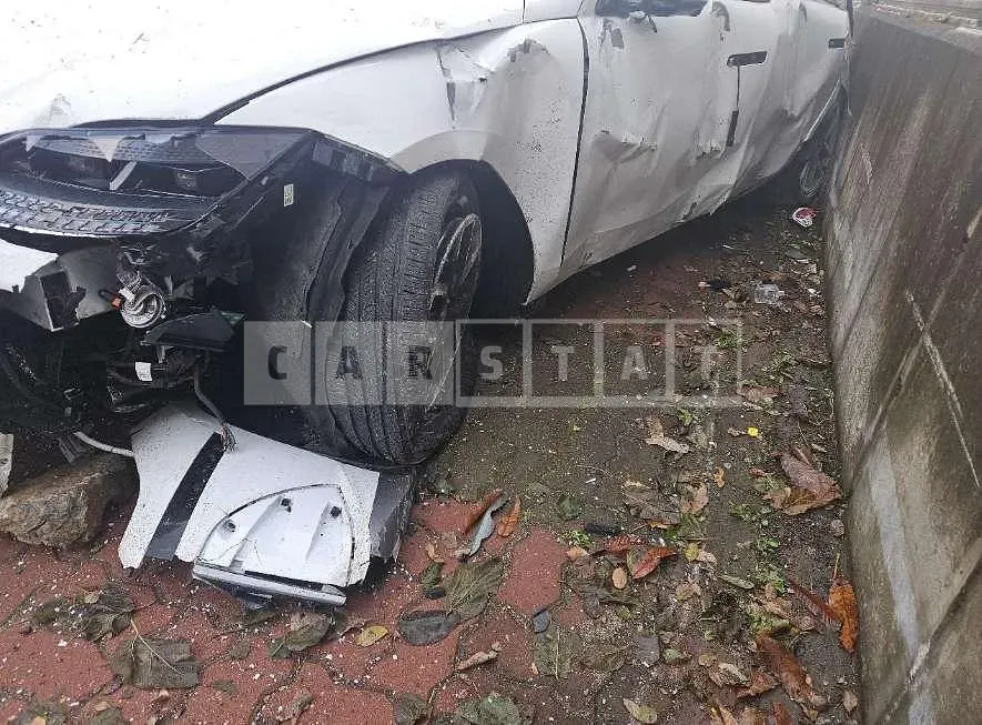 Photo 2 of 43: 2022 Hyundai IONIQ 6 Long Range — Korean insurance auction