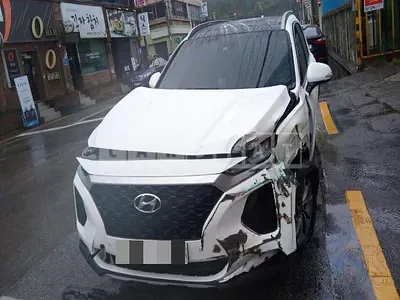 Photo 1 of 15: 2019 Hyundai Santa Fe, VIN KMHS281BBKU163646 — Korean insurance auction
