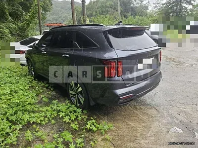 Photo 1 of 9: 2021 Kia Sorento Hybrid — Korean insurance auction