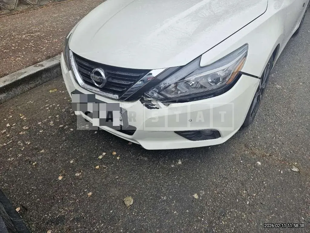Photo 2 of 9: 2018 Nissan Altima 2.5 — Korean insurance auction