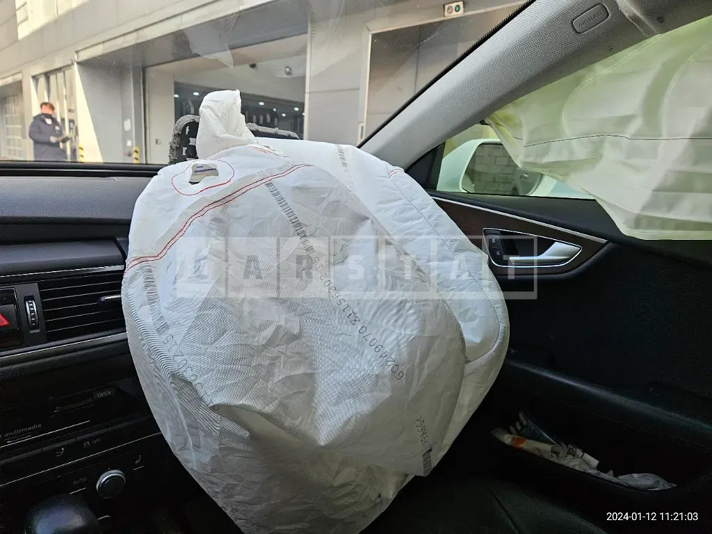 Photo 2 of 44: 2016 Audi A7 50 TDI quattro, VIN WAUZZZ4G5GN015306 — Korean insurance auction