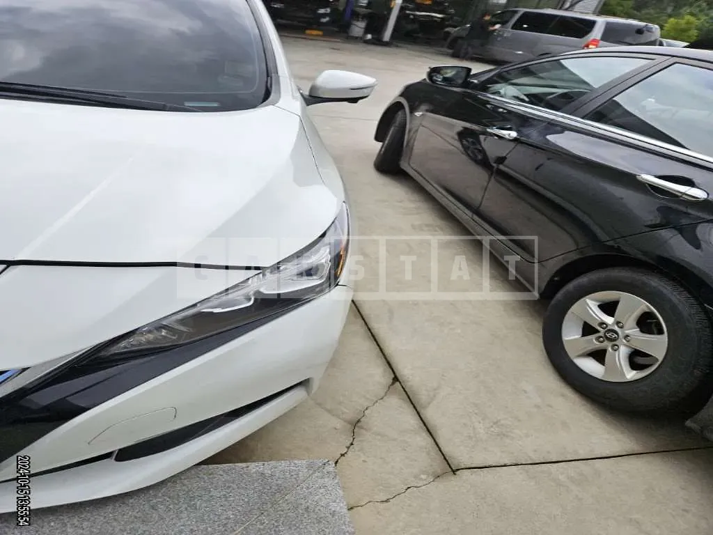 Photo 2 of 11: 2019 Nissan Leaf — Korean insurance auction