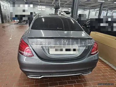 Photo 1 of 10: 2018 Mercedes-Benz C220d, VIN WDDWF0EB3JR337770 — Korean insurance auction