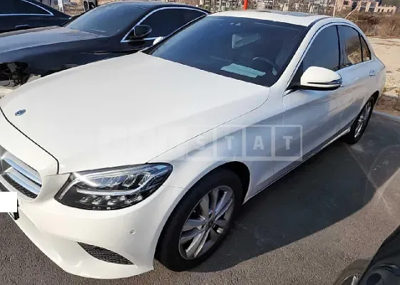 Photo 2 of 20: 2020 Mercedes-Benz C 200, VIN WDDWF8AB8LR559311 — Korean insurance auction