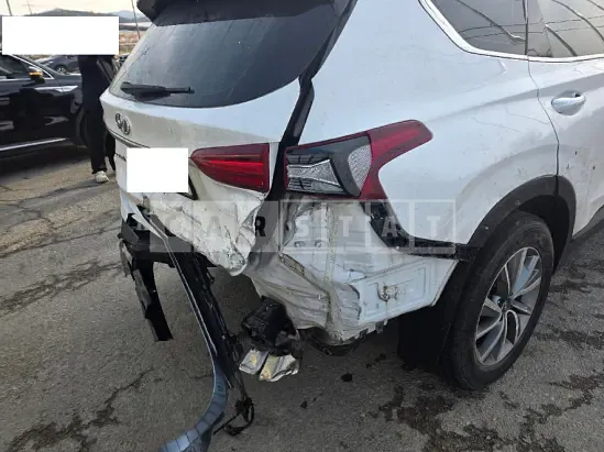 Photo 2 of 10: 2019 Hyundai Santa Fe, VIN KMHS281CBKU063587 — Korean insurance auction