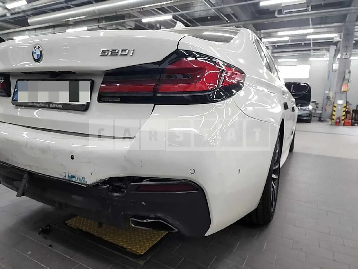 Photo 2 of 41: 2021 BMW 520i, VIN WBA11BH07MCF92387 — Korean insurance auction