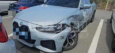 Photo 1 of 10: 2023 BMW i4 eDrive40 — Korean insurance auction