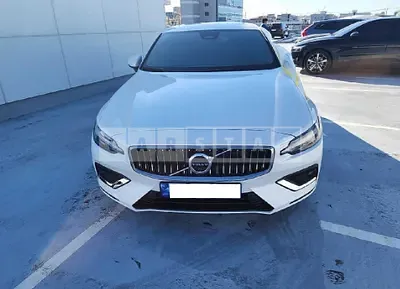 Photo 1 of 33: 2023 Volvo S60 B5, VIN 7JRZSL128PG229838 — Korean insurance auction