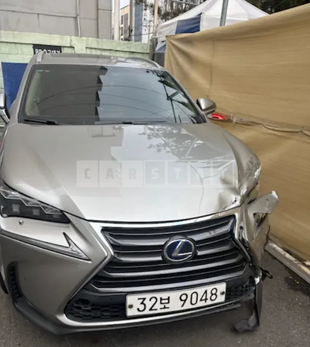 Photo 2 of 9: 2017 Lexus NX300h — Korean insurance auction